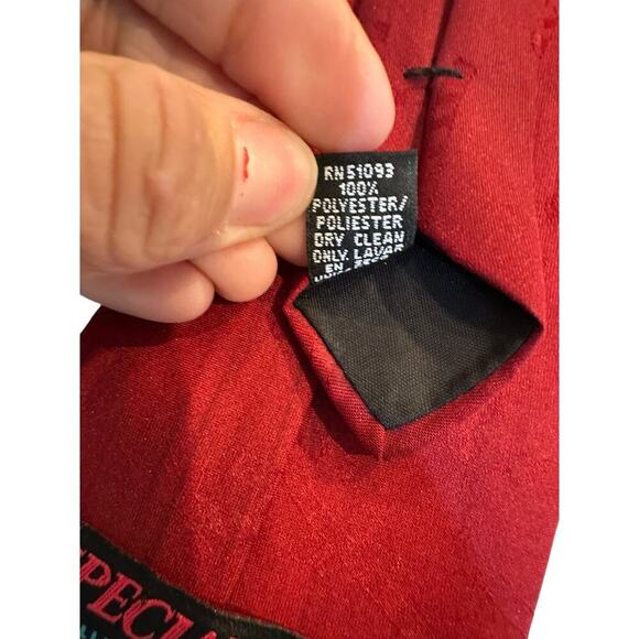 Hallmark Men's Red Santa Christmas Tie - Picture 6 of 6